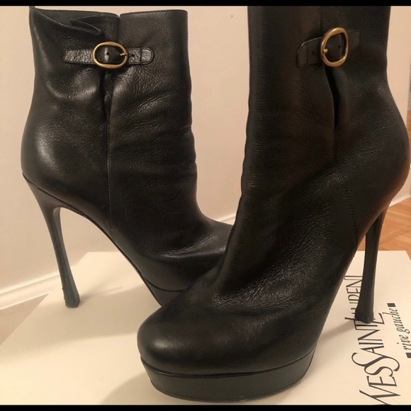 Yves Saint Laurent - Picture 2 of 6